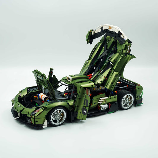 1:8 Koenigsegg JESKO Supercar with Remote Control, Electric Doors and Rear Spoiler, Electric Air Suspension, Steam Spray System(3838 Pcs)