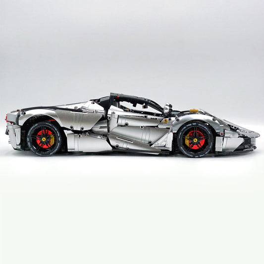 1:8 LaFerrari C6 Sportcar, Customized Metal Silver, Fully Detailed Simulation, The Ultimate Collectible, None-Remote Controlled (4739Pcs)