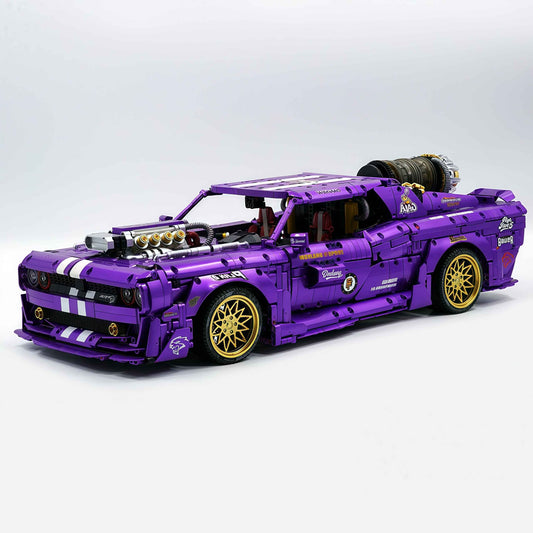 1:8 Dodge Challenger, Pearlescent Purple Paint Customized Version (3751 Pcs)