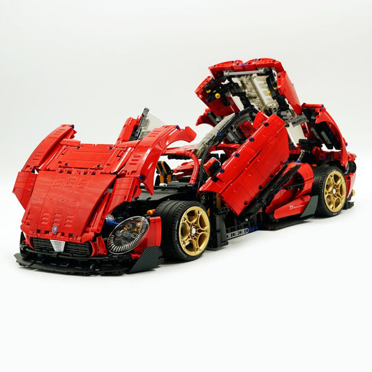 1:8 Alfa Romeo 33 Stradale Supercar, Pearlescent Red Paint Customized Version (3861 Pcs)
