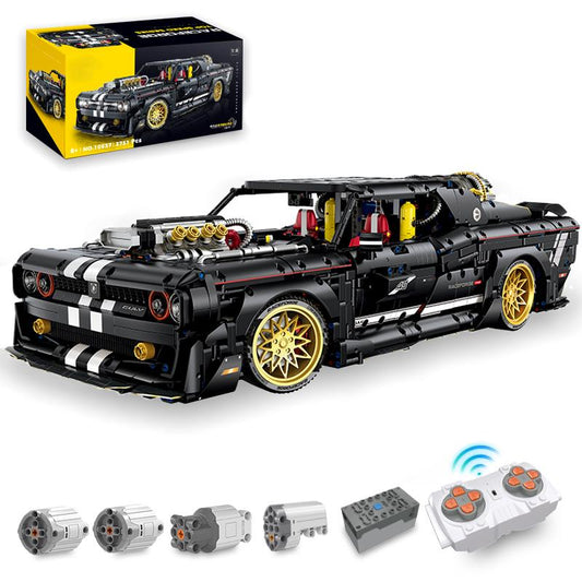 1:8 Dodge Challenger with Remote Control (3751 Pcs)