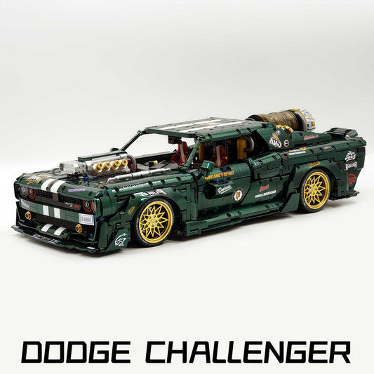 1:8 Dodge Challenger, Pearlescent Green Paint Customized Version (3751 Pcs)