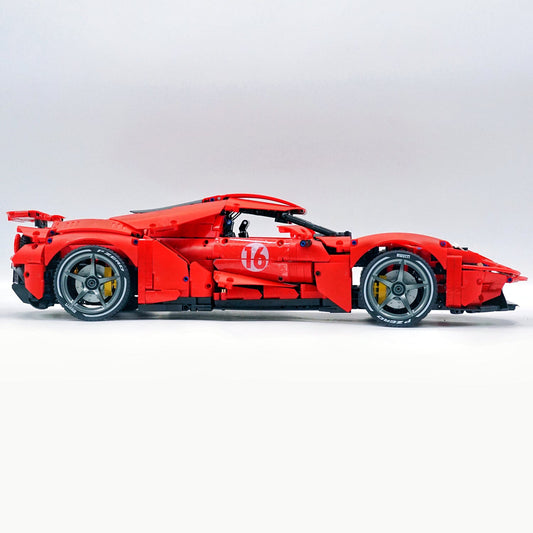 1:8 Ford GT Red Supercar (3056 PCS)