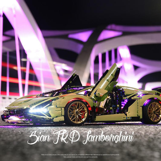 1:8 Gold Lamborghini Sian Collector's Edition (3955 Pcs)